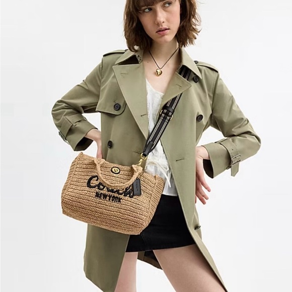 ❤️Coach Straw Cargo Tote 26 - Picture 8 of 11